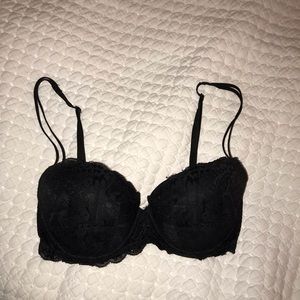 Victoria’s Secret black lace bra 32 D